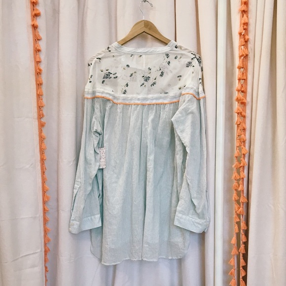 Free People long sleeve button up - Picture 2 of 2